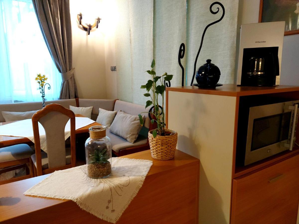 A Mecsek Gyoengye Apartmanhaz Apartment